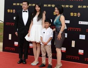 娱乐圈爆料二胎夫妻是谁,神秘夫妻携手迎接新生命！  第2张